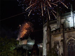 Edinburgh Castle new years eve fireworks