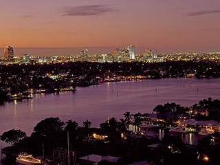 Fort Lauderdale coastal views by night
