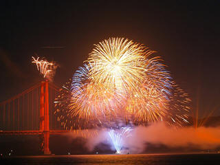 San Francisco Golden Gate Bridge fireworks